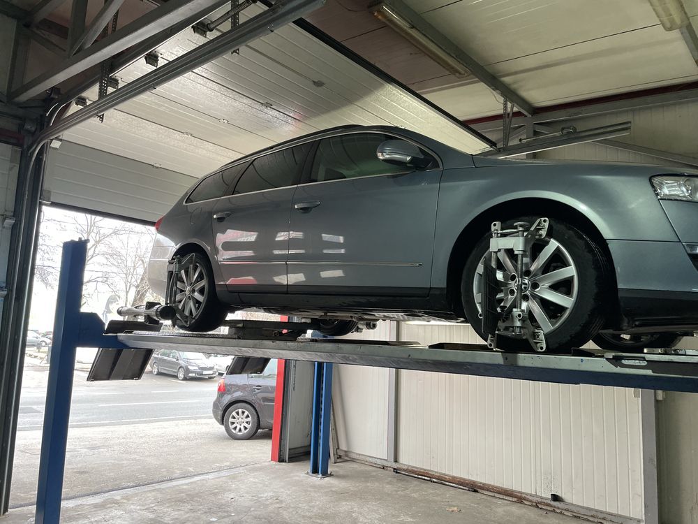 Dezmembrez Vw Passat B6 2010