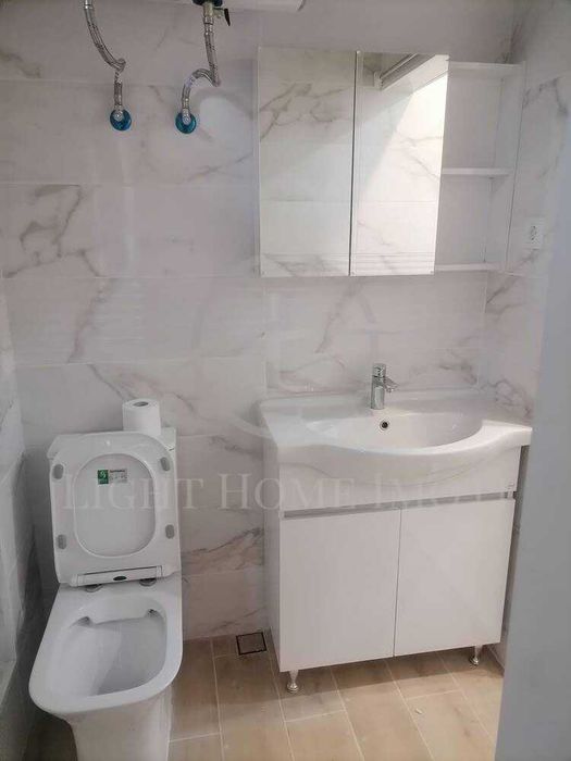 Продава се Офис в Пловдив, Кършияка - 33 кв.м за 2425 €/кв.м - Снимка #6