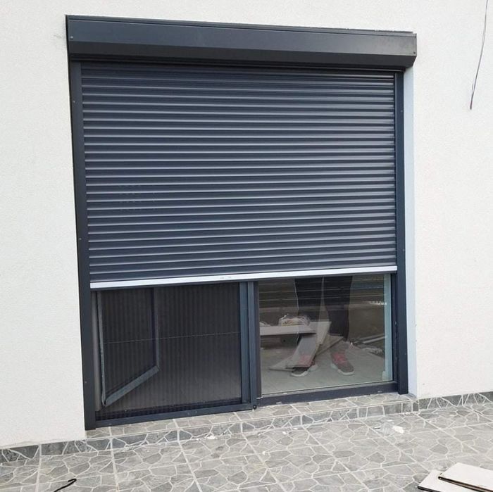 Rulouri exterioare aluminiu. Acționare electrica sau manuala