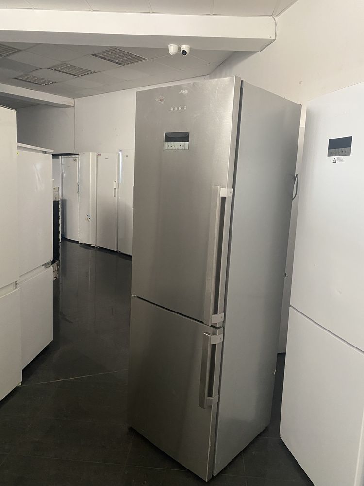Хладилник с фризер GRUNDIG