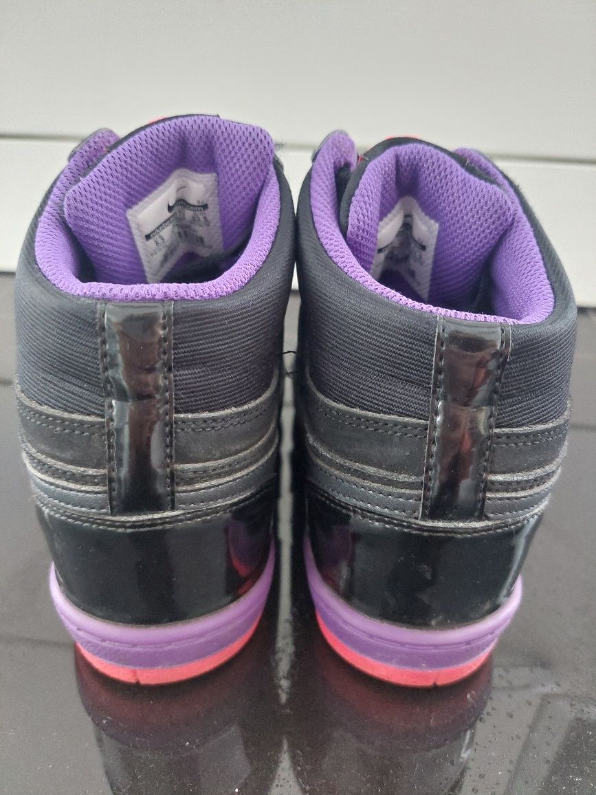 Дамски маратонки Nike