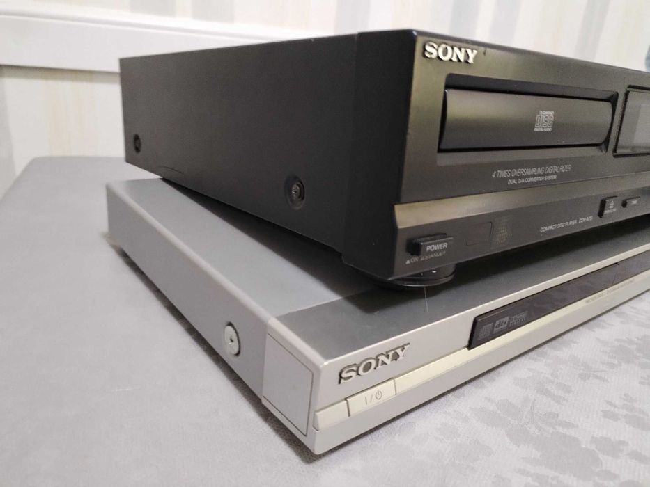 CD Sony CDP-M19 si CD/DVD Sony Player DVP-NS355