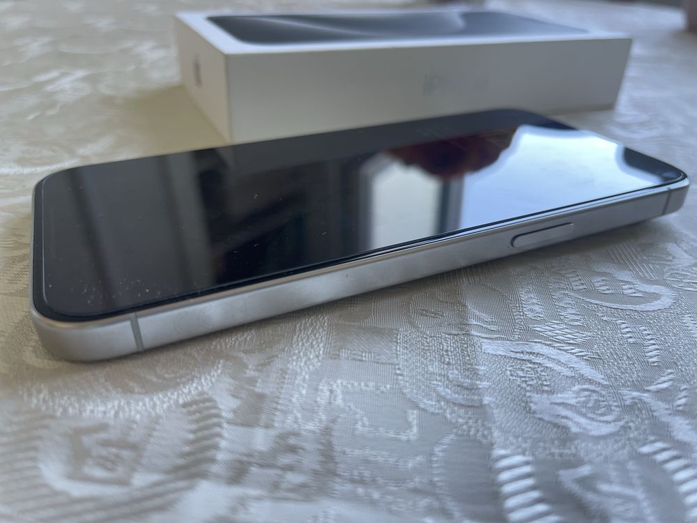 Iphone 15 Pro max 256 GB гаранционен