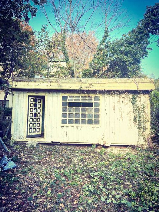 Продавам контейнер за живеене, топлоизолирани стени с вата