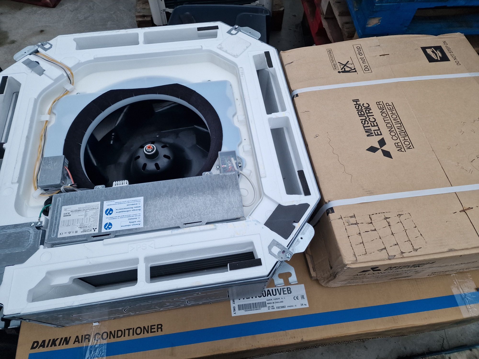 Конвектор воден касета mitsubishi electric 5kw и 2kw нови
5kw 600лв
2k