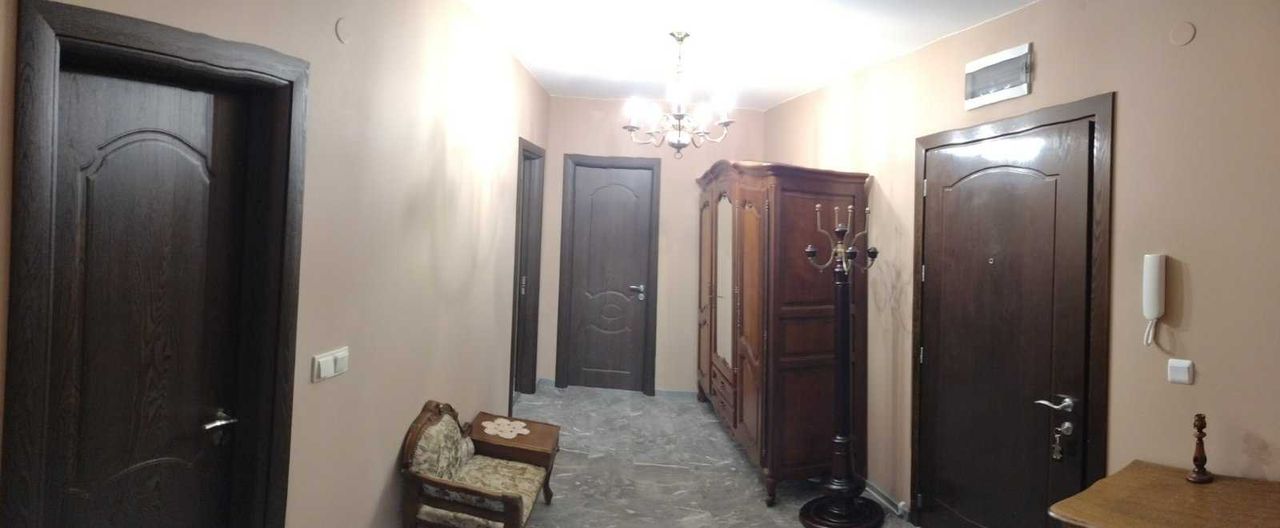 Продава се Тристаен апартамент в Варна, Бриз - 159 кв.м за 2580 €/кв.м - Снимка #15