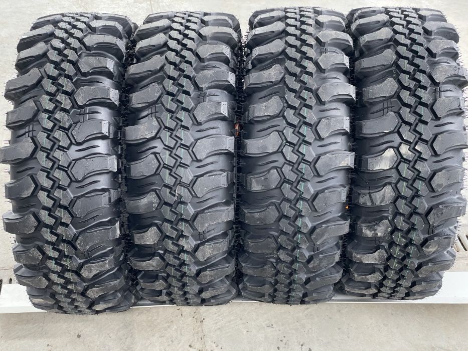 33X11.5-15 (295/80/15) CST by Maxxis OFF ROAD CL-18