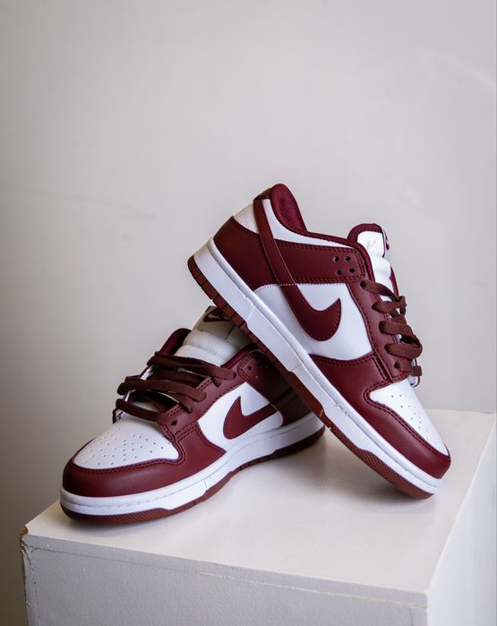 Дамски маратонки Nike Dunk Low
