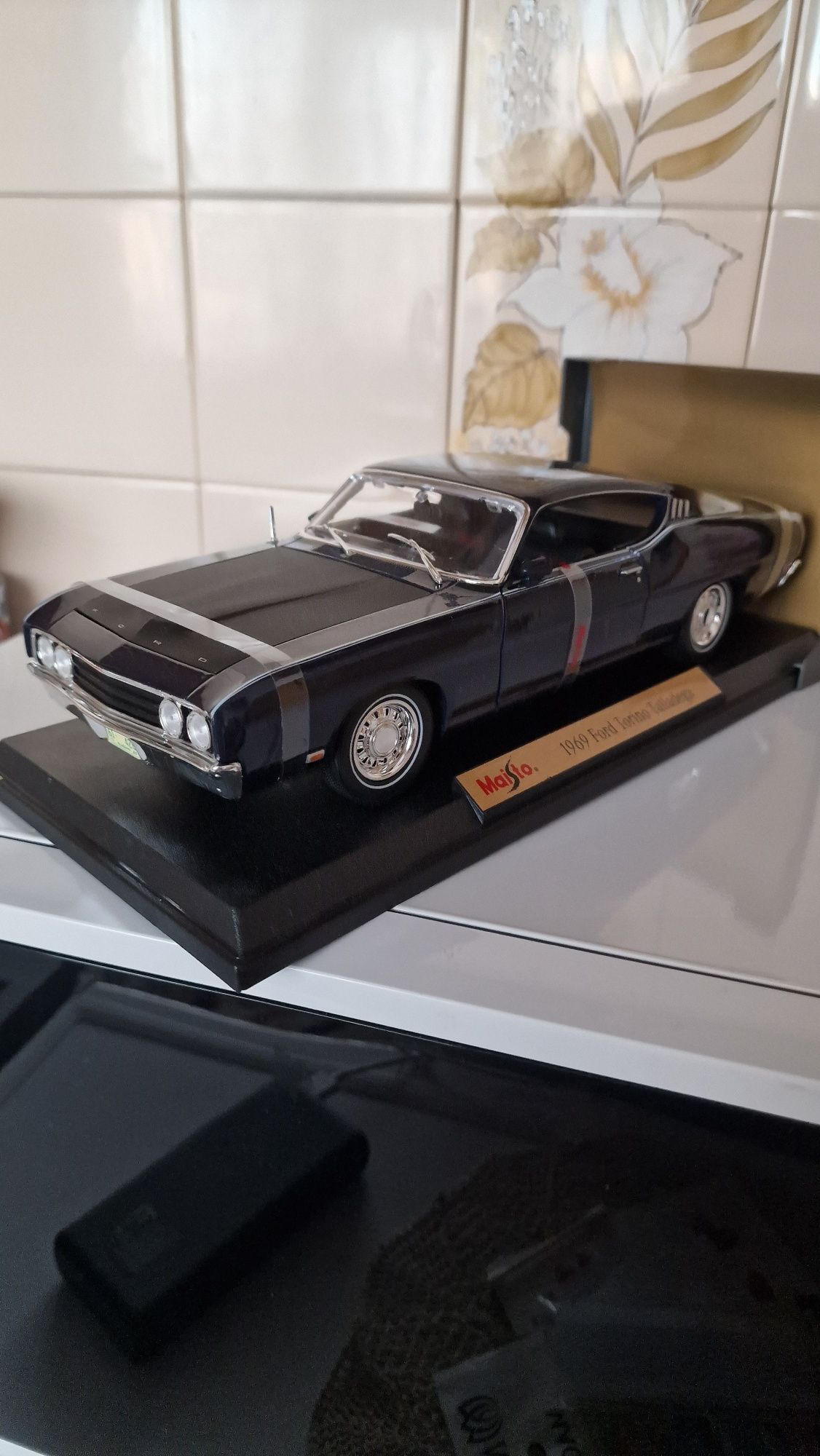 Ford Torino Talladega 1969 (1:18)