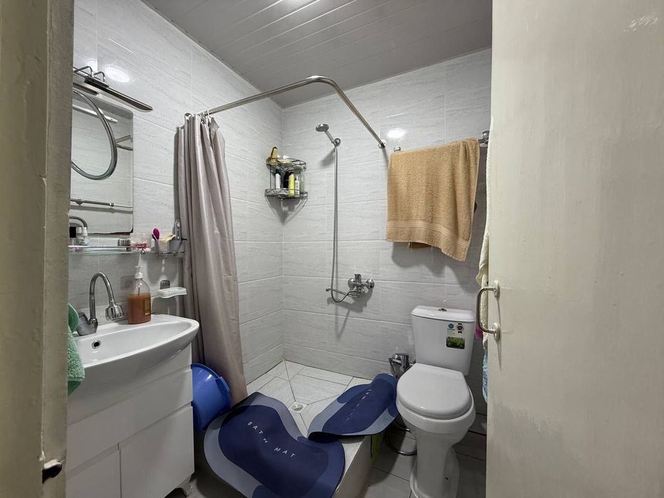 Юнусабад 17 квартал. Продается квартира 2/2/5