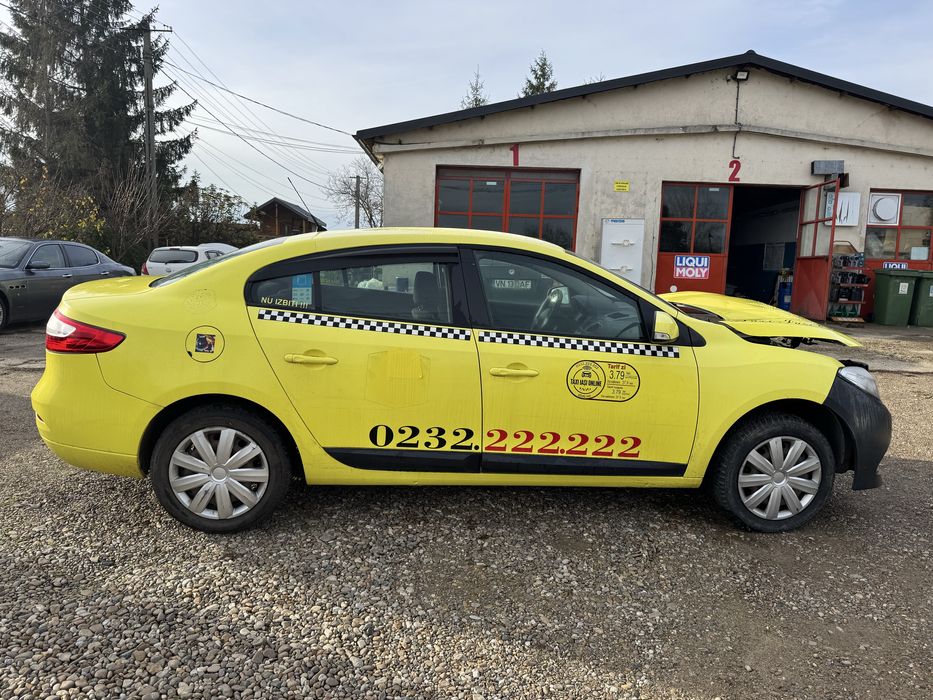RENAULT FLUENCE 2016 avariat 1,6 benzina EURO 6 Primul Proprietar