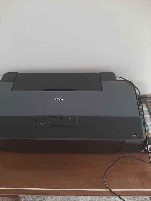 Продам цветной принтер EPSON (A4, A3)