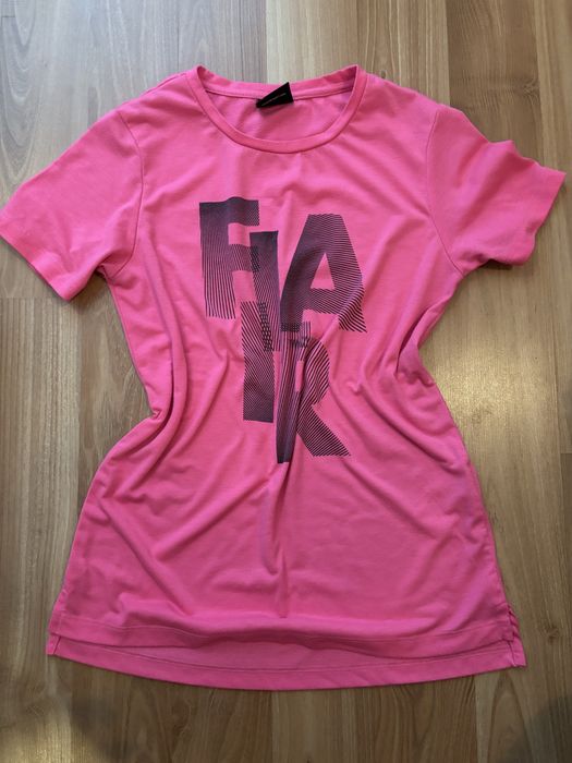 Розова тениска на Flair
