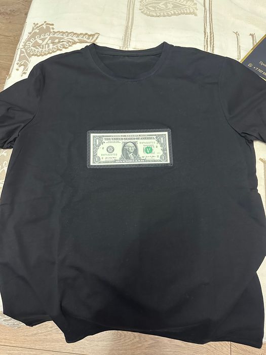 Футболка стильная