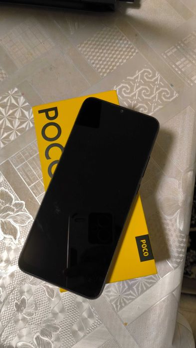 POCO c40 4/64 qora