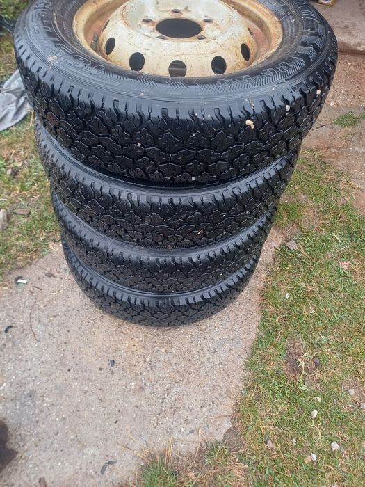 Лада нива гуми с джантите