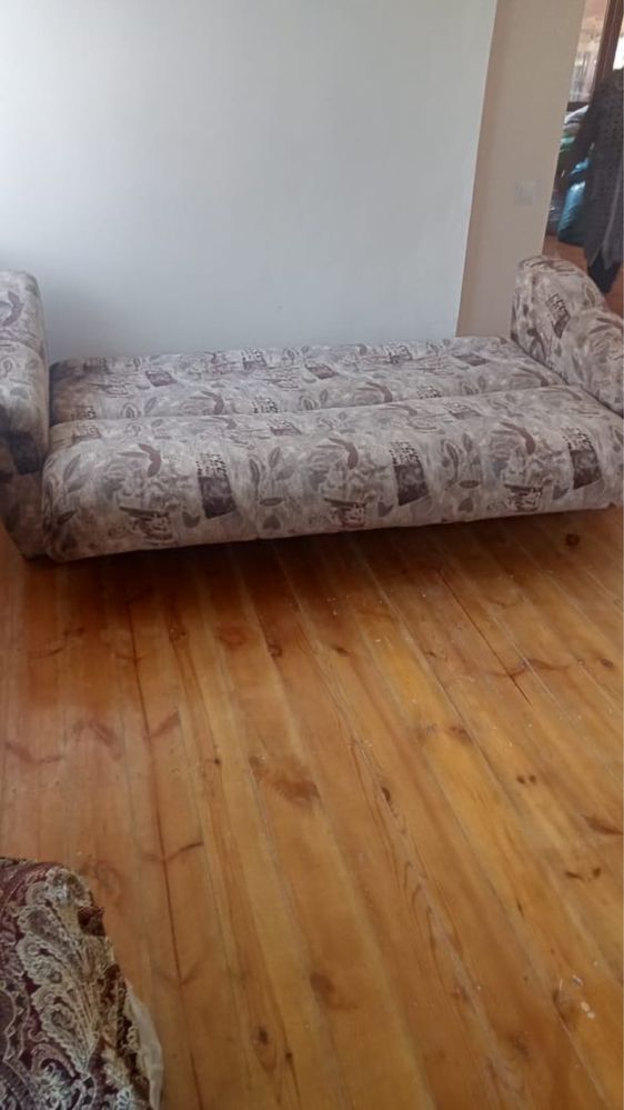 Продам диван и 2 кресла