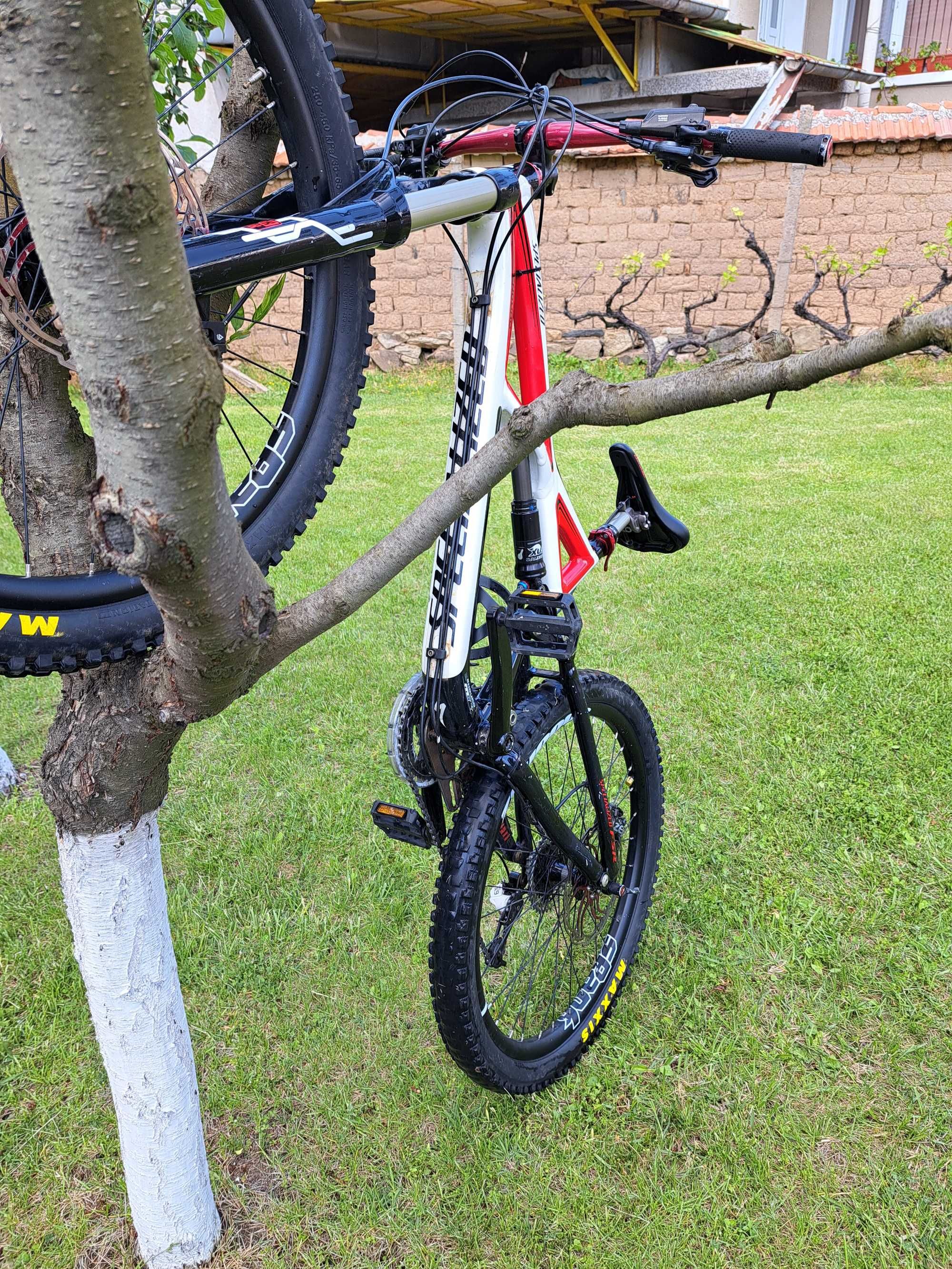 Колело Enduro Scecialized 26