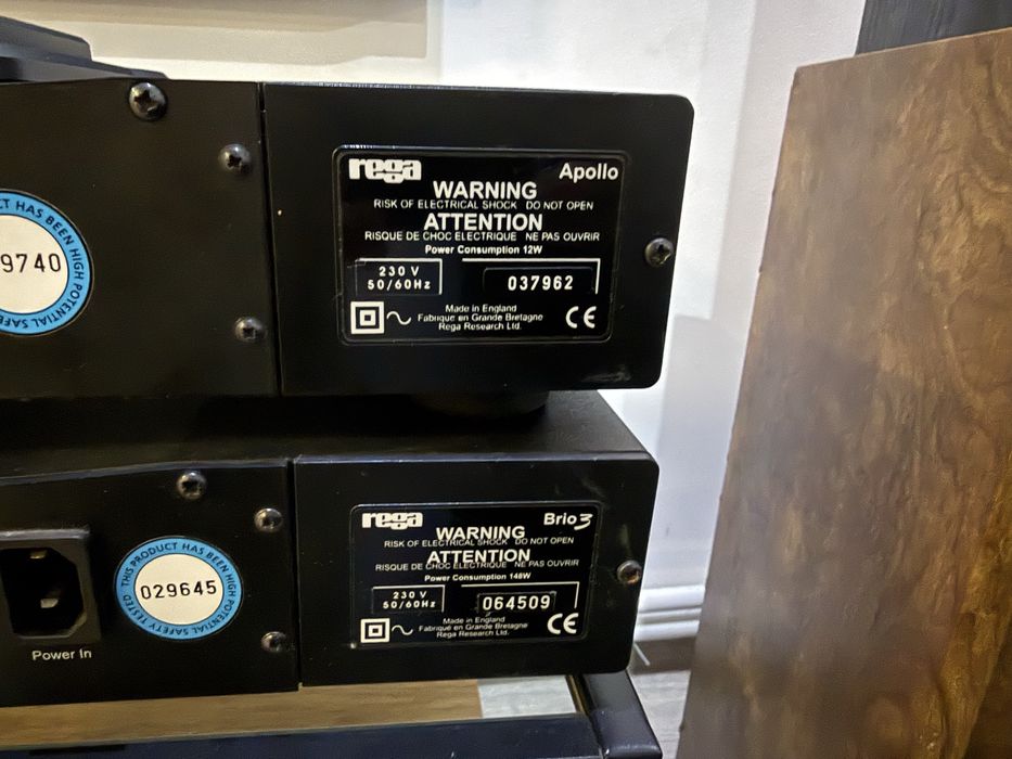 Rega Apollo CD player + Rega Brio 3 Amplificator