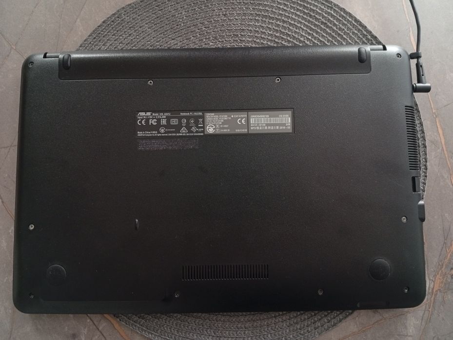 Laptop ASUS A541U