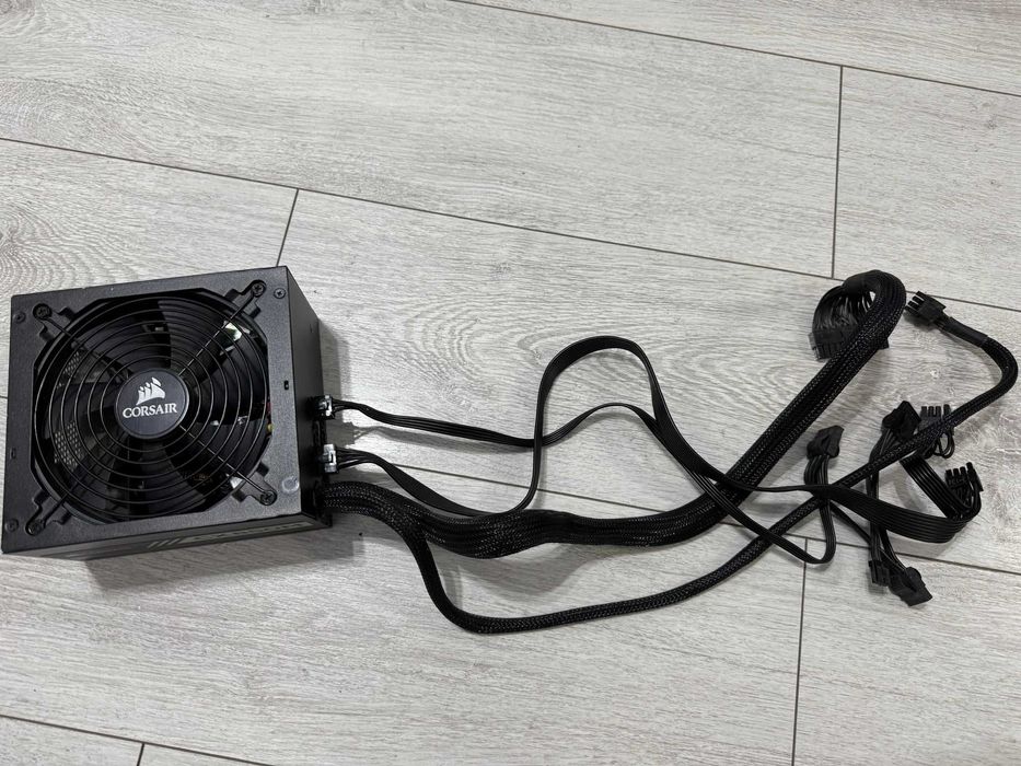 Sursă Corsair CX850M – 850W, Semi-Modulară, 80+ Bronze