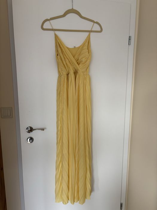 Жълта рокля средна дължина Only