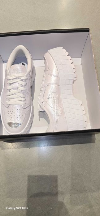 Air Jordan 1 Brooklyn Low
Women's Shoes