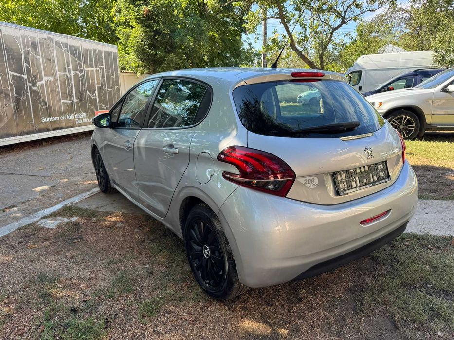 Peugeot 208 1.2 puretech like