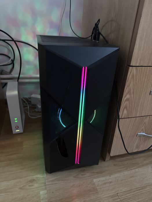 PC gaming complet- setup – Ryzen 3, RX550, 16GB RAM – pret negociabil