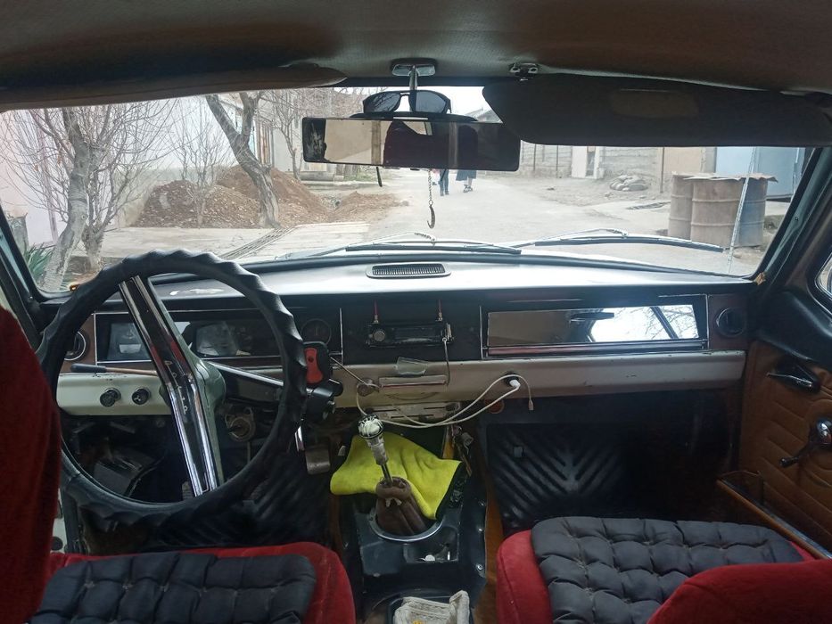 Gaz 24 sotiladi qulay narxda