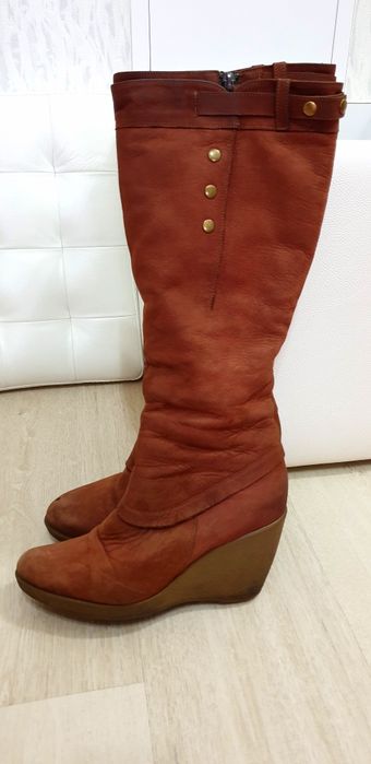 Зимние сапоги, женские