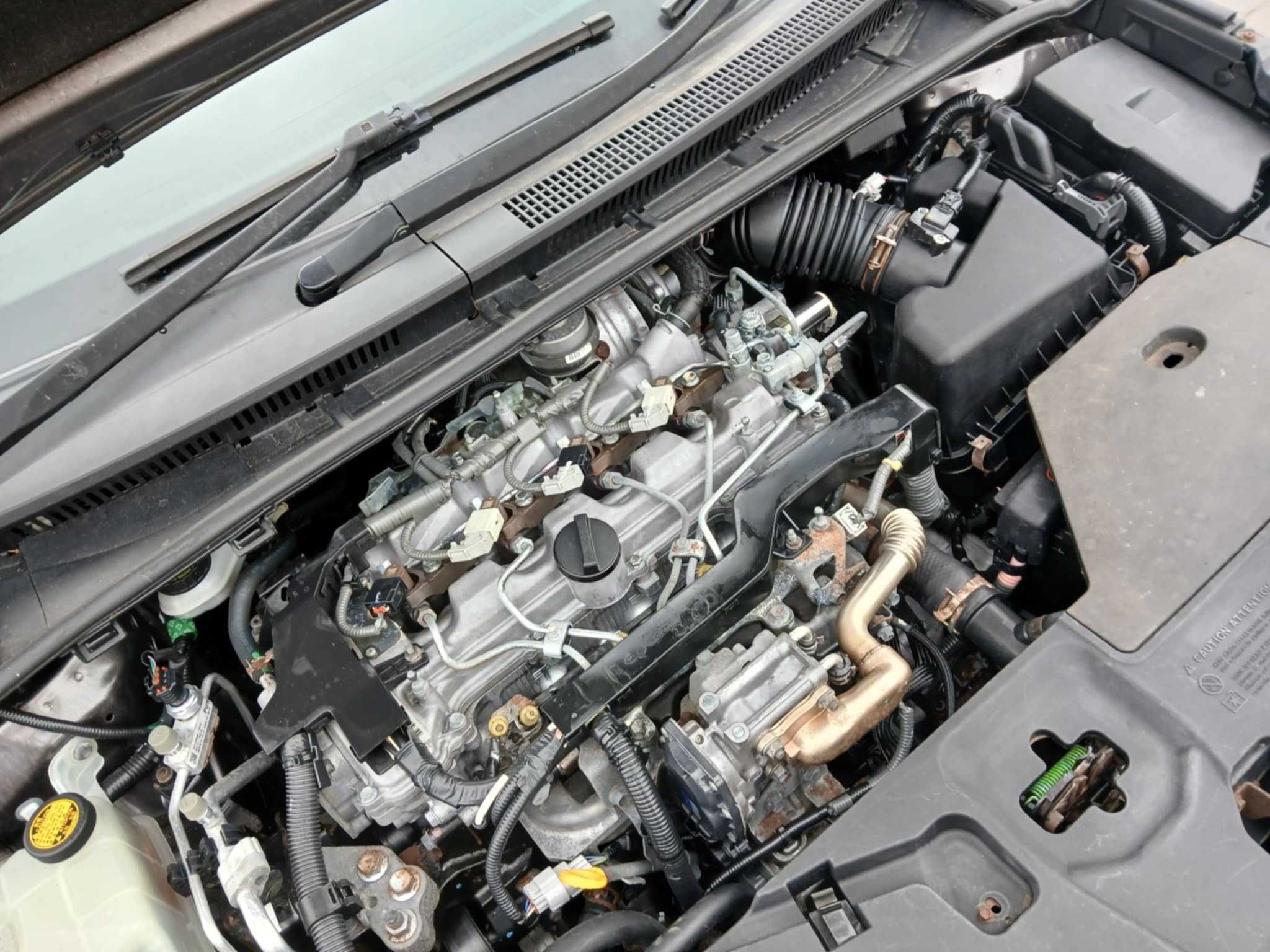 Продавам Toyota Avensis
