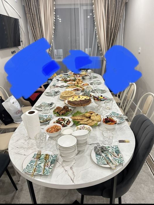 Продам круглый стол трансформер 4м