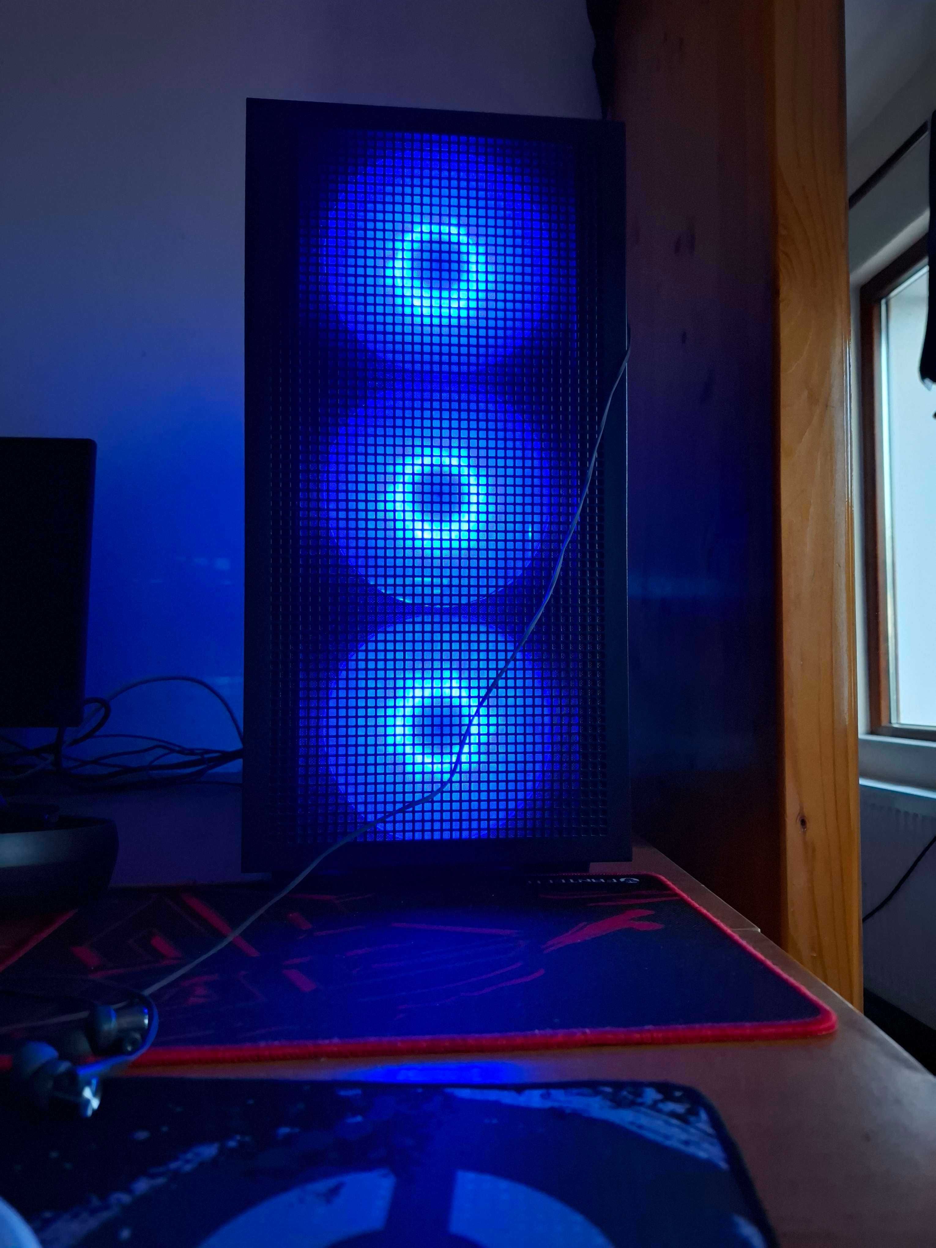 Гейминг компютър – Ryzen 7 7800X3D + RX 7800XT | С гаранция, Перфектен