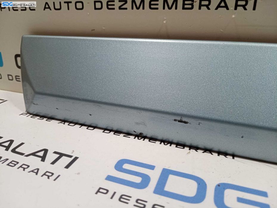 Bandou Ornament Plastic Inferior de pe Usa Portiera Stanga Spate Audi A4 B6 2005 - 2008 Cod 8E0853969E [M4870]