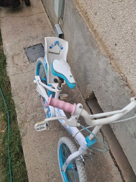 Bicicleta copil cu FROZEN roti cosulet frana fara spate 3-6 ani