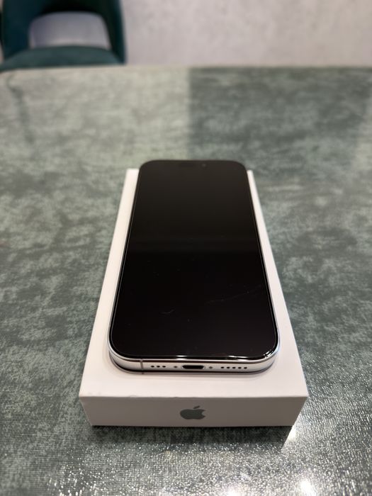 iPhone 16 Pro 256GB 100%