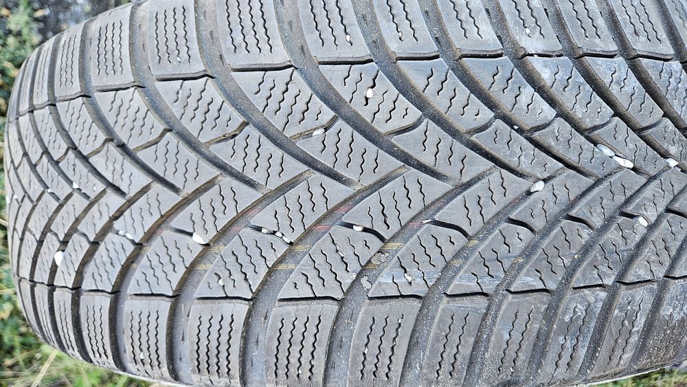 2бр гуми 205 55 16 дот 23 семперит