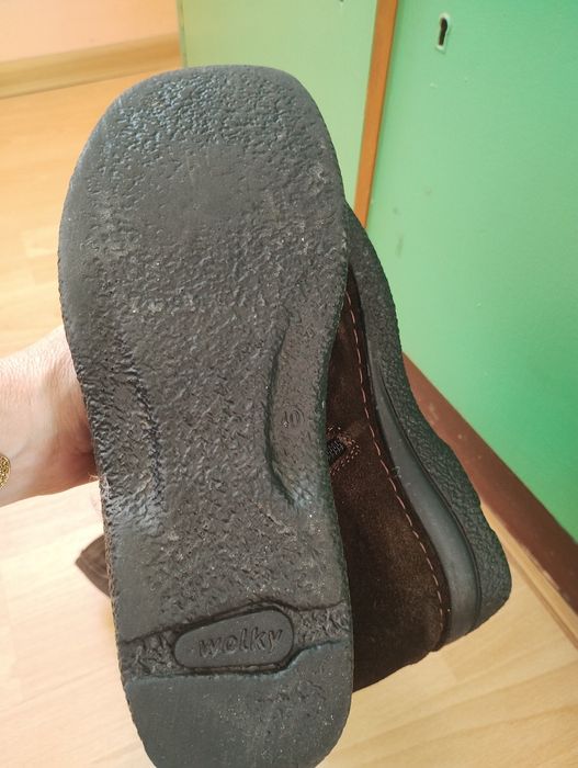 Подарявам дамски ботуши 40номер.