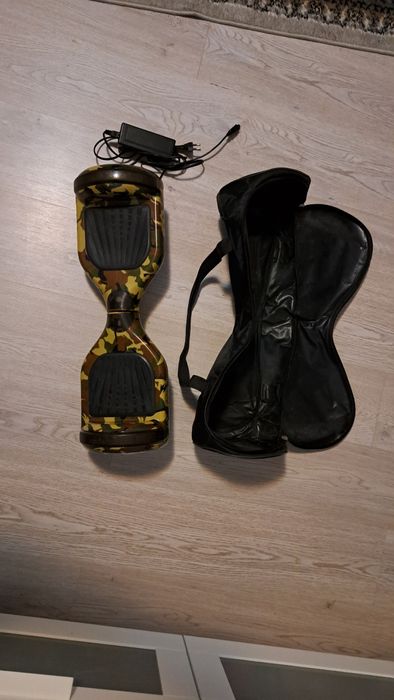 Hoverboard camo cu husa si încărcător