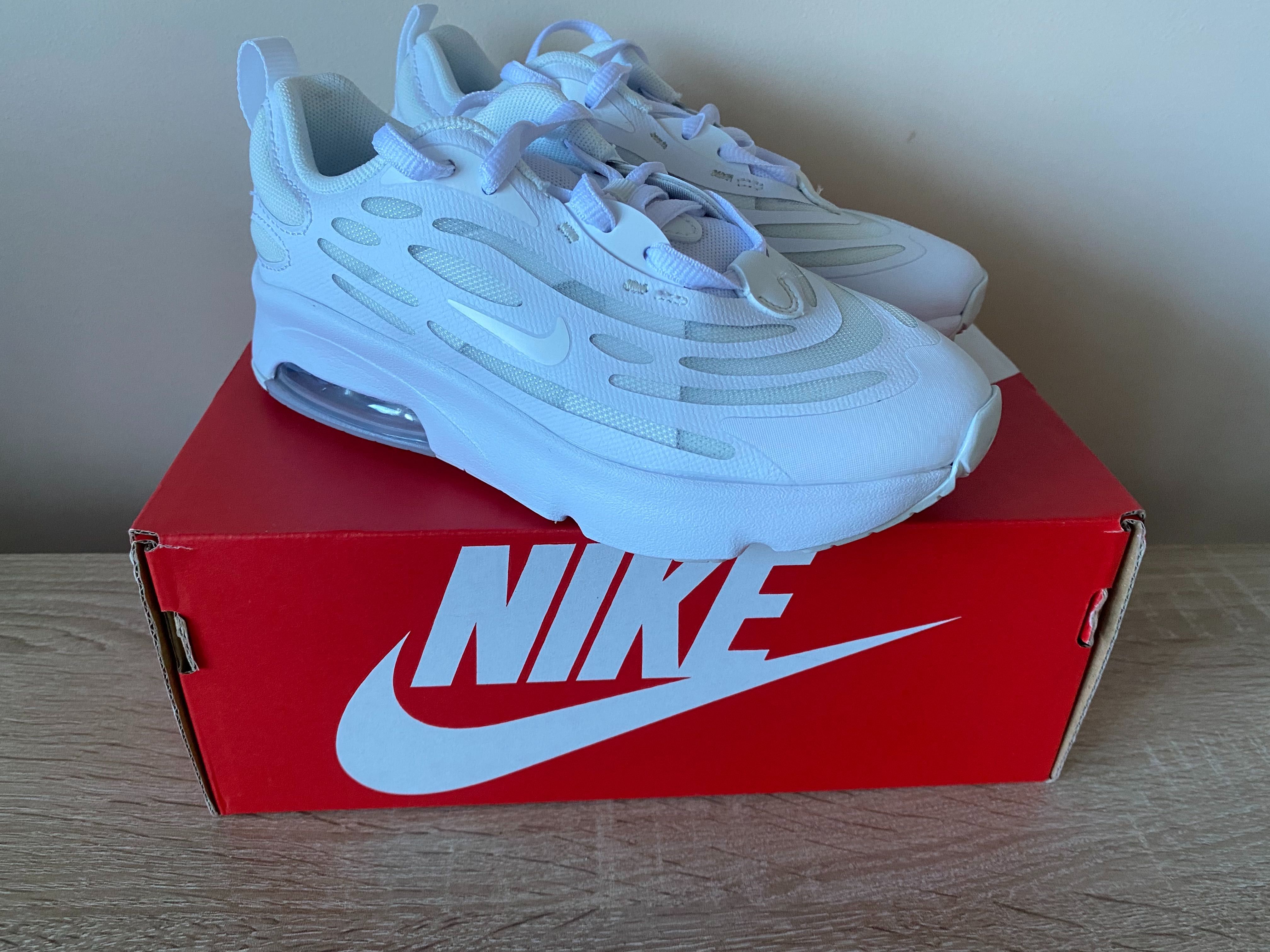 Nike Air max exosense / Nike court legacy / Nike md valiant