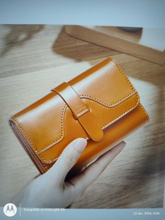 Portofel dama maro deschis din piele naturala