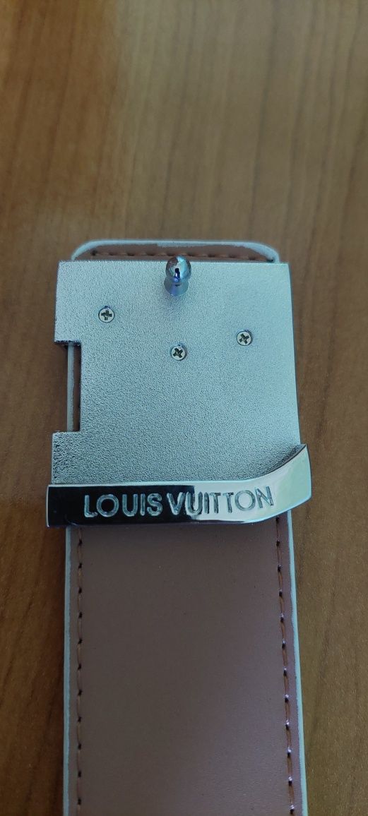 Curea louis vuitton