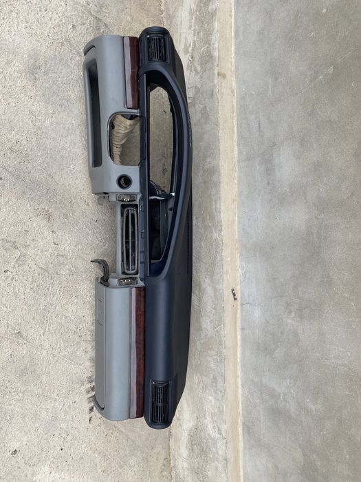 Панель на Ауди 100 А6 С4 кузов привозная в отличном состоянии,