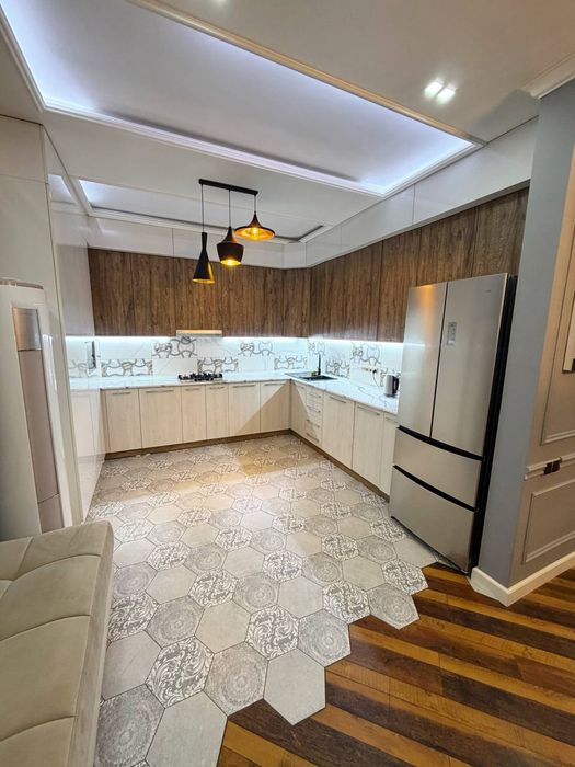 Sergeli 3 Yarmarka Nurhayot mahallasi Tueon bekati yonida