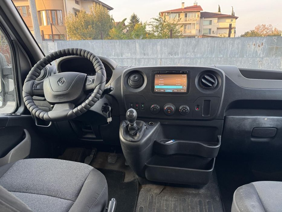 Renault Master 2.3 145кс.
2017г. EURO 6 Y
205000км.
Нов внос от Нидерл