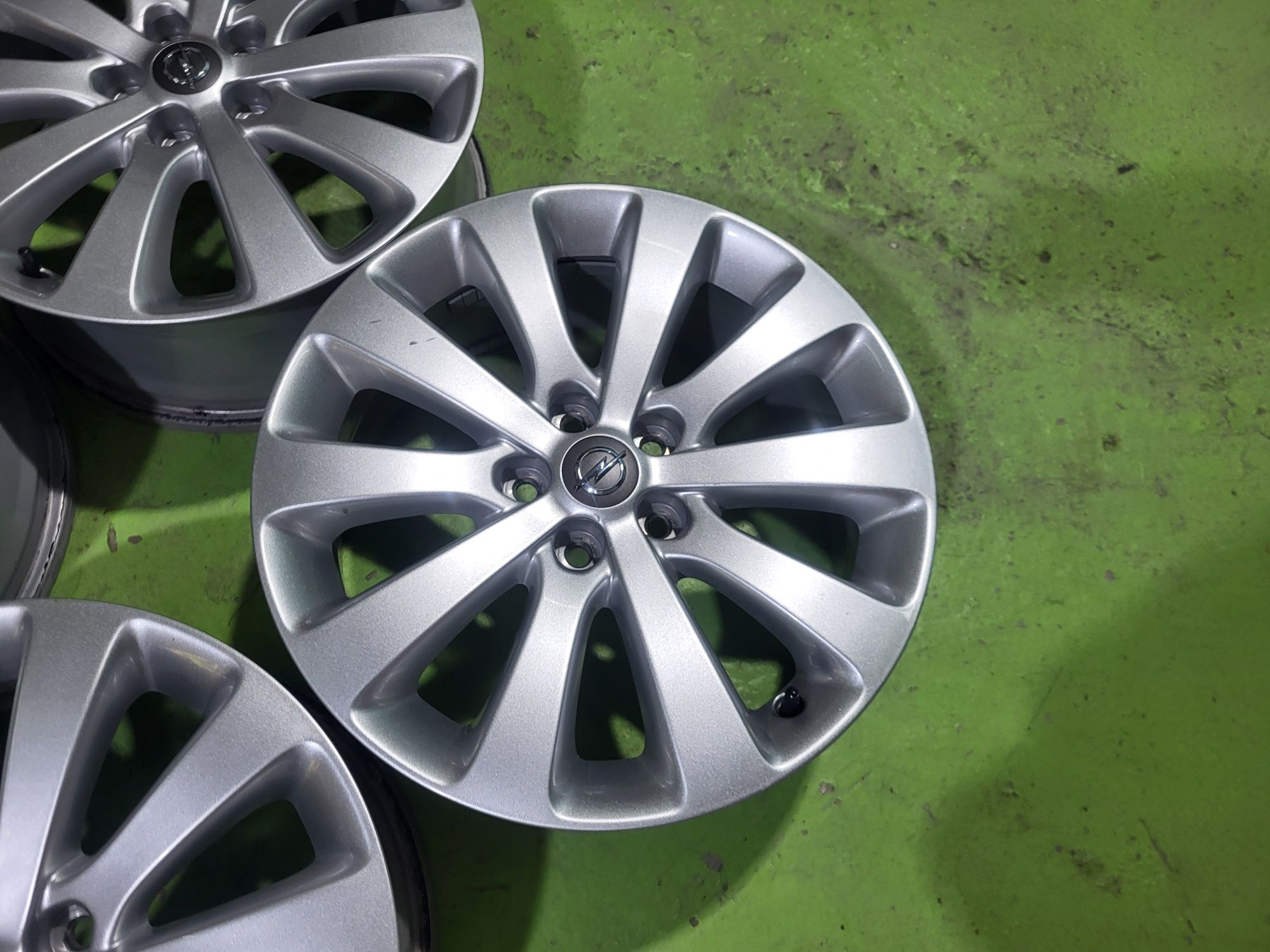 17 5x105 Opel лети джанти 5х105 опел
