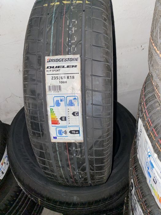 vand 4 anvelope 235/65/18 bridgestone de vară noi