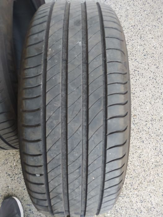 Летни гуми Мишелин Дот 4324 215/55/17