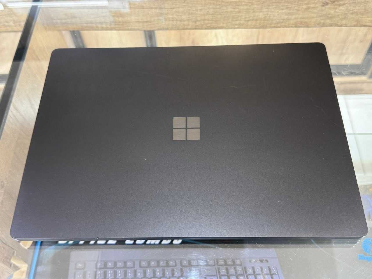 Microsoft Surface laptop 3 CORE i5-1035G7 ram 8 ssd 256